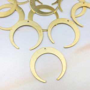 4pcs Gold Plated Brass Crescent Moon Pendants: Celestial Charms (26x27mm)