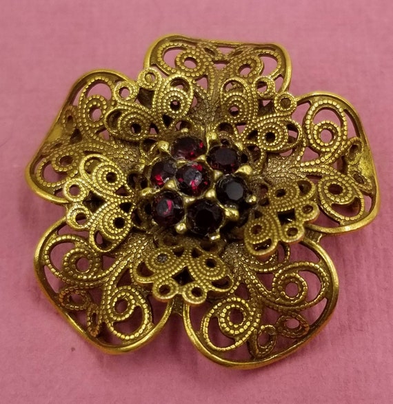 Vintage 1950s Goldtone Brass Filigree Red Rhinesto