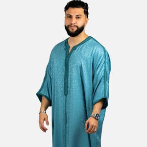 Handmade Moroccan Moroccan Thobe for Men in Midnight Black Blue Gold Luxury Men&#39;s Wedding Outfit  Traditional Gandoura Kaftan Set for Eid