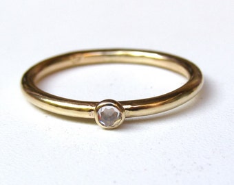 14k Solid gold ring 2mm, Designer Solitaire gold ring, Engagement Wedding Ring
