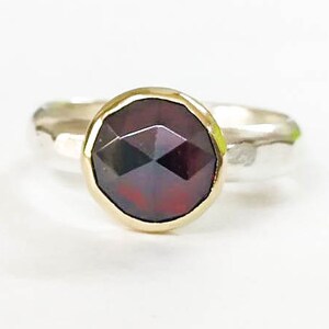 Solitaire Red Garnet ring, Statement Garnet ring, valentines day gift,Gold ring,Birthstone Jewelry,gift for her, Mom rings, Promise rings