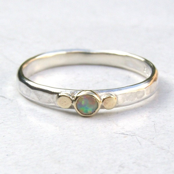 Versprechen Weißer Opalring, Einzigartiger Solitärsteinring, Gold- und Silberring, Opalring