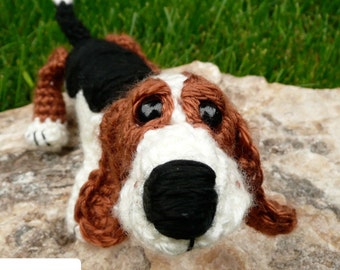 Modèle de crochet Barney le Basset