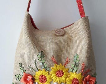 Embroidered Floral Tote Bag – Handcrafted Everyday Shoulder Bag