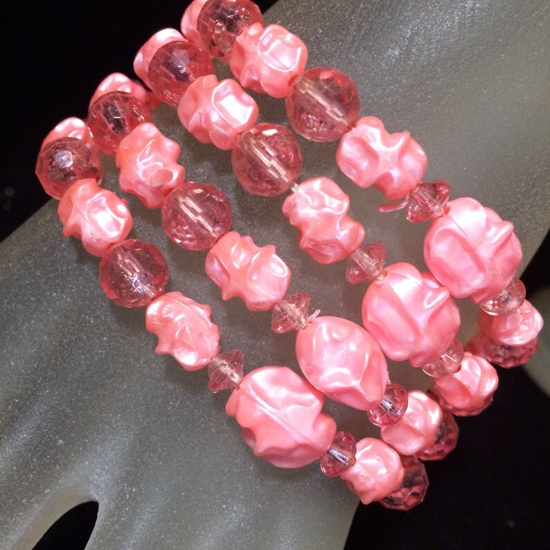 Clip On Earrings Multi Strand Bib Necklace and Bracelet Summer Time Style 519 Mid Century Era Pink Lucite Bead Jewelry Set