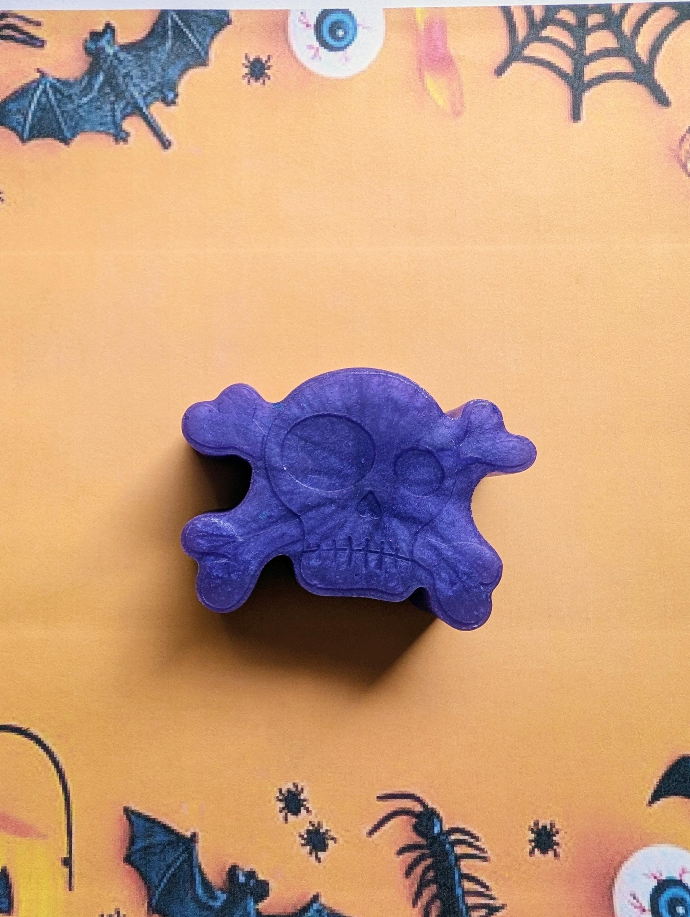 Skull Shape  (2 pack)– Leather & Blueberry Scent – Limited Edition Halloween Handmade Soap, Rustic Fall Gift - Thumbnail 2