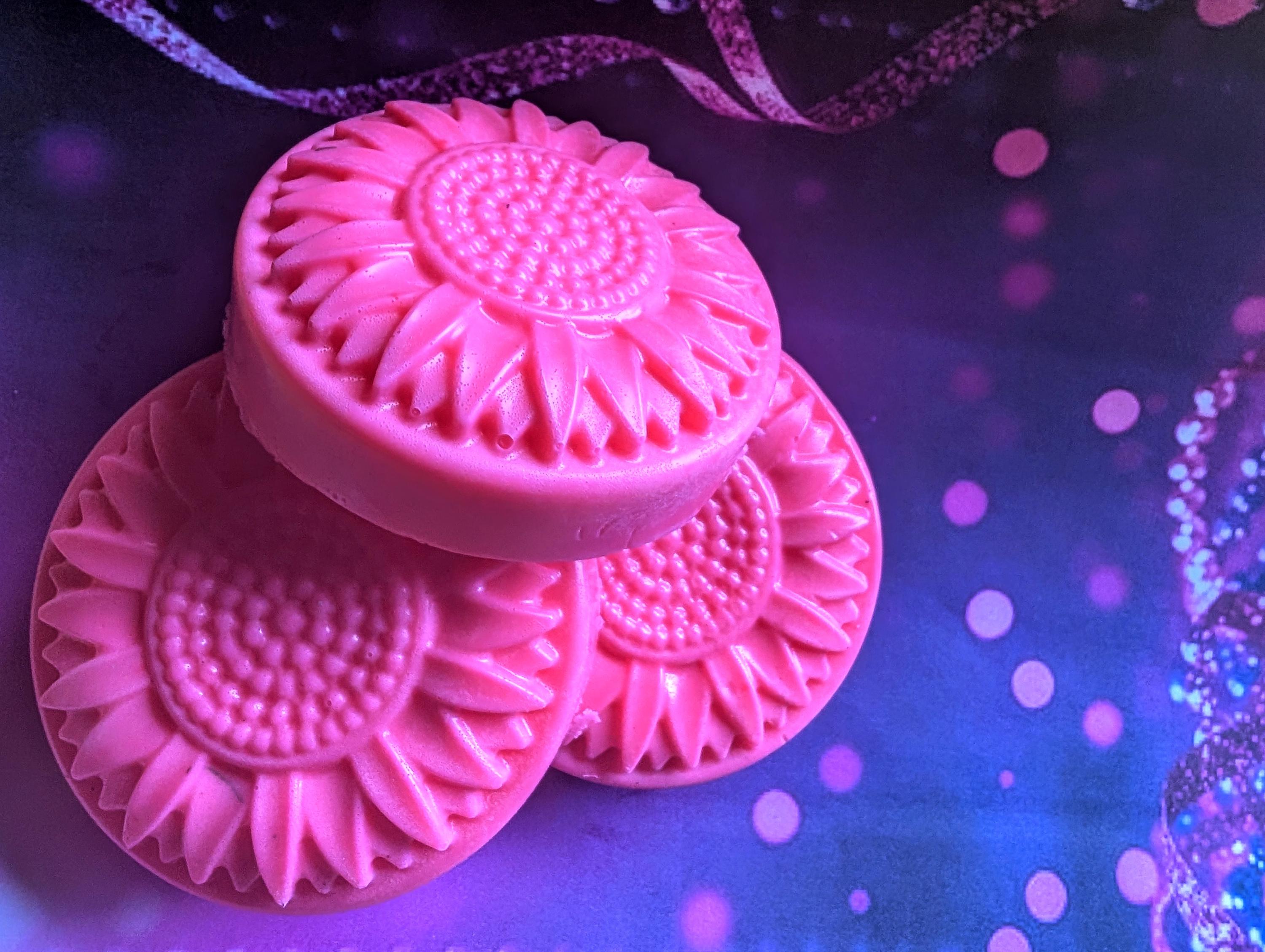Love Spell Goat Milk Soap – Romantic Floral Scent – Hydrating, Handmade, Natural Soap Bar - Thumbnail 4