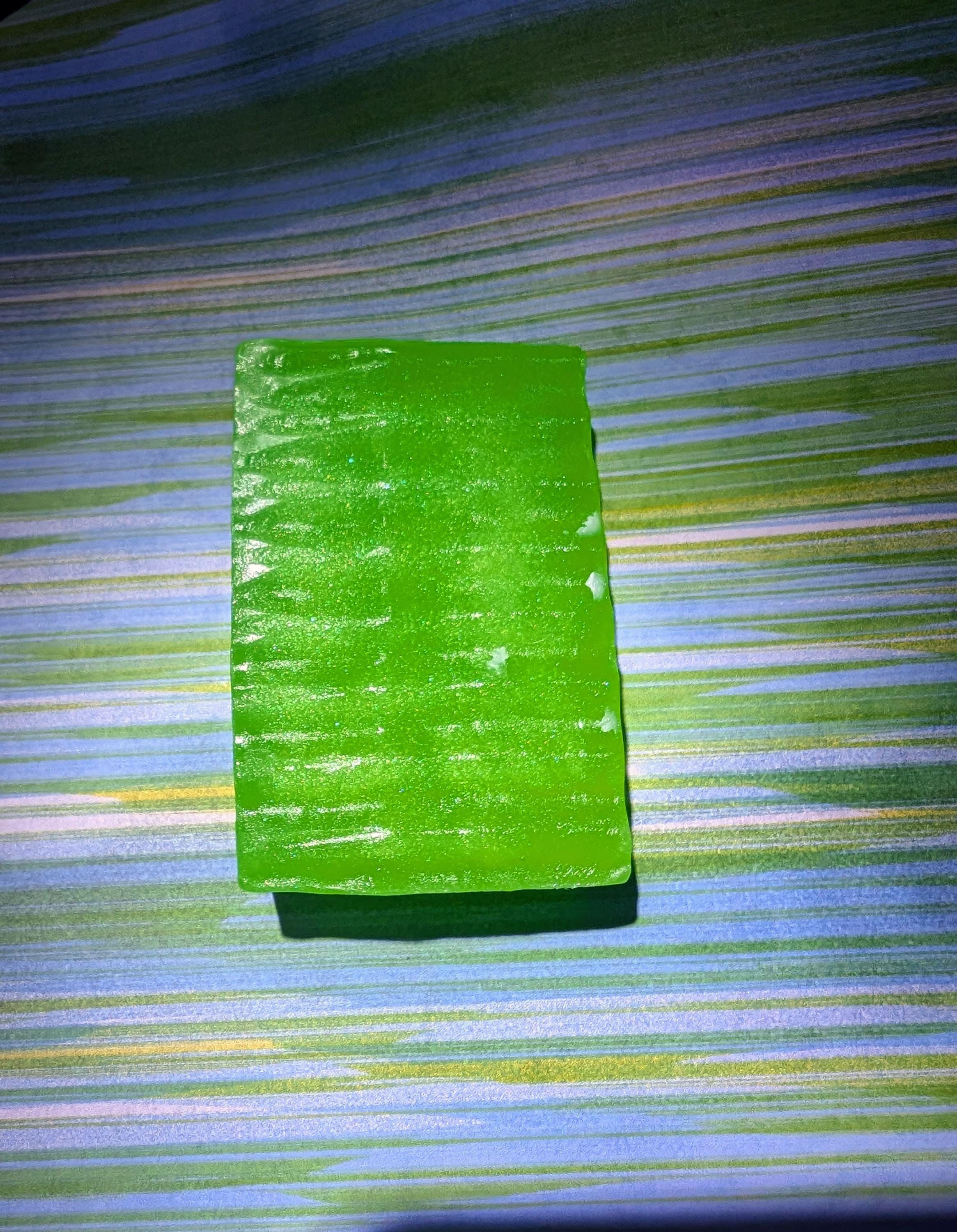 Island Fresh Jojoba Soap: Handmade Artisan Soap, Natural Skincare - Thumbnail 3