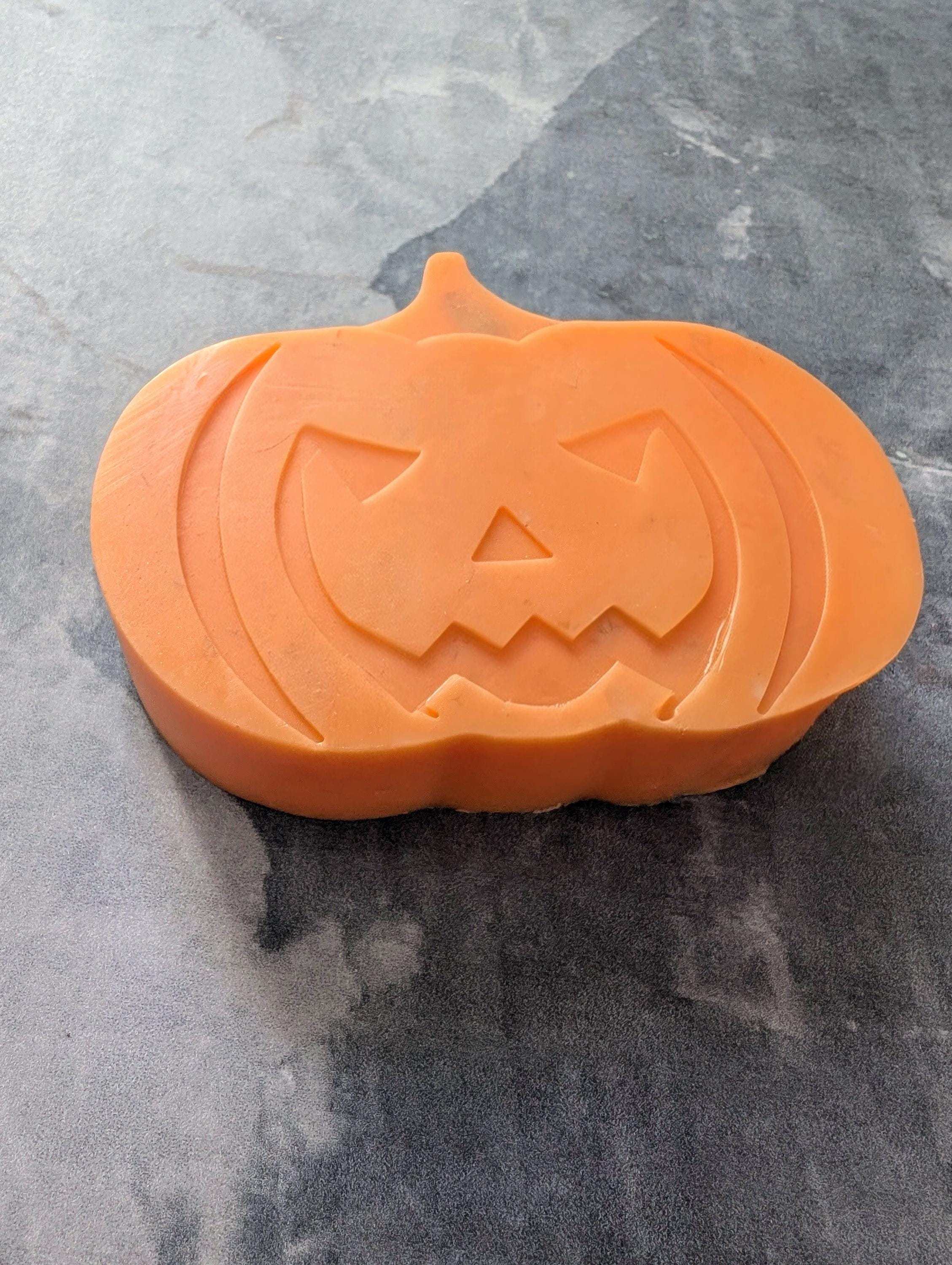Jack-o’-Lantern – Raspberry Vanilla Scent – Limited Edition Halloween Handmade Soap, Rustic Fall Gift - Thumbnail 3
