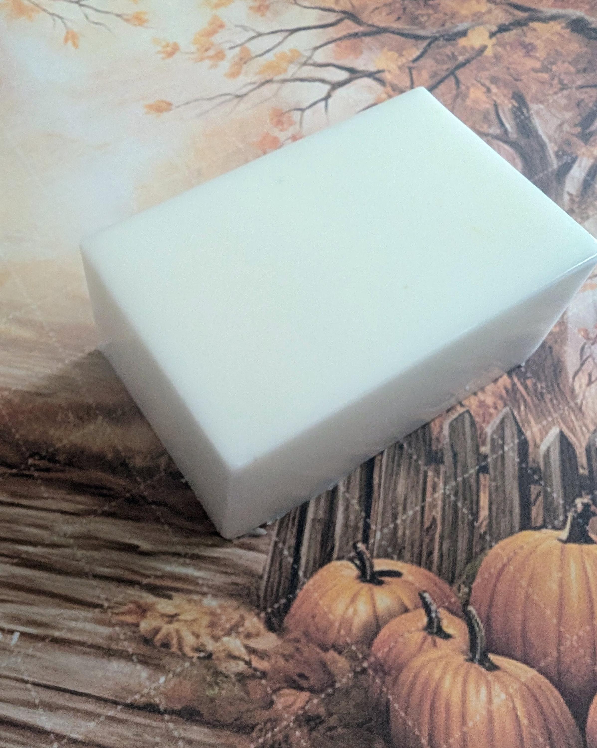 Sweater Weather Tallow Soap: Handmade Autumn Scent Moisturizing Bar - Thumbnail 4