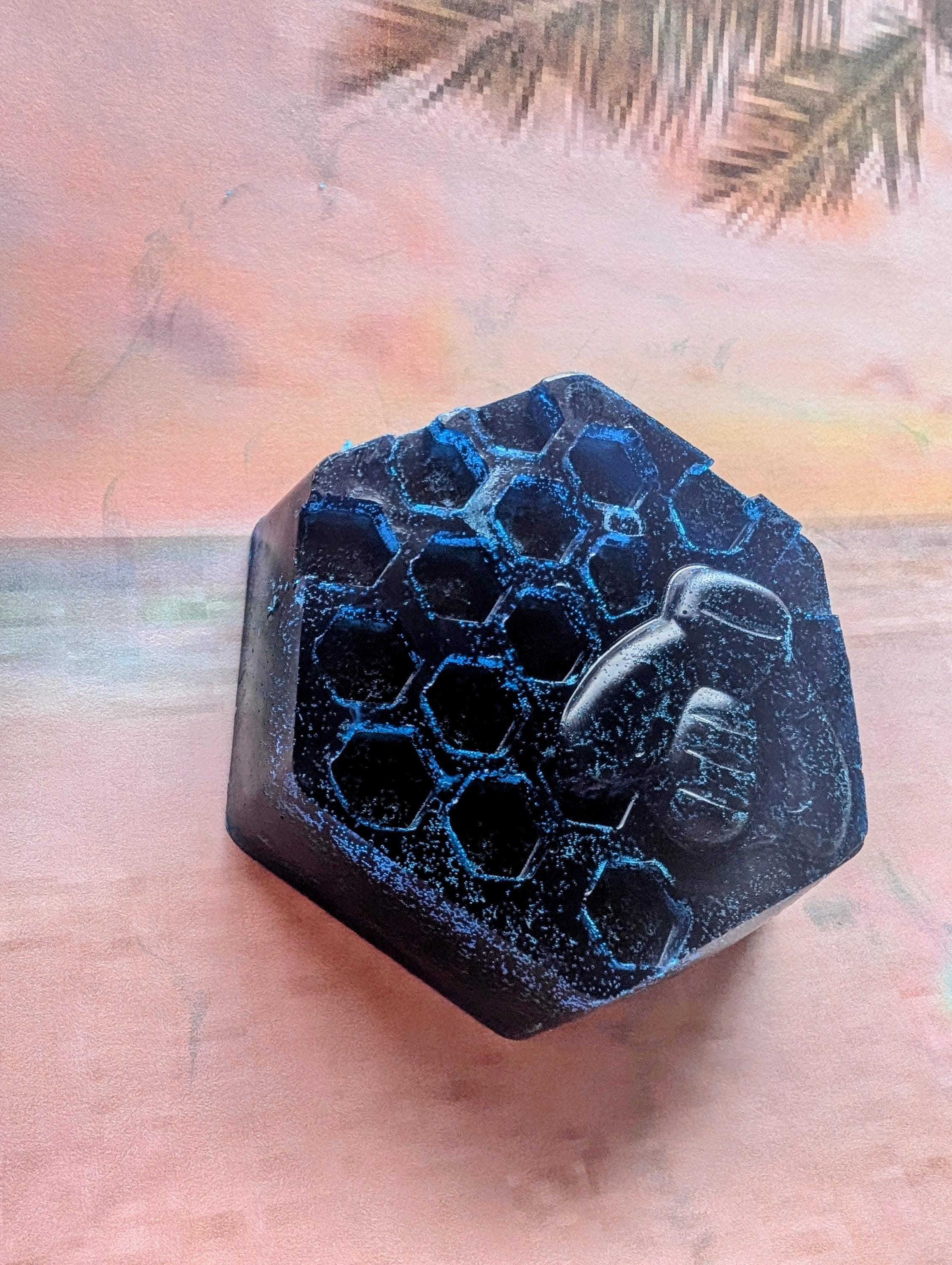 Jamaican Me Crazy Jojoba Soap Bar: Tropical Honeycomb Exfoliation - Thumbnail 2