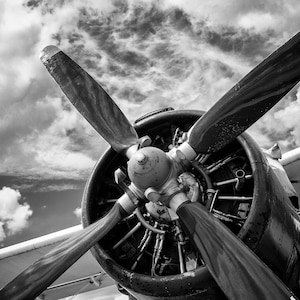 DIGITAL DOWNLOAD Airplane Propeller Wall Art Plane,Aeroplane Wall Art, Black And White