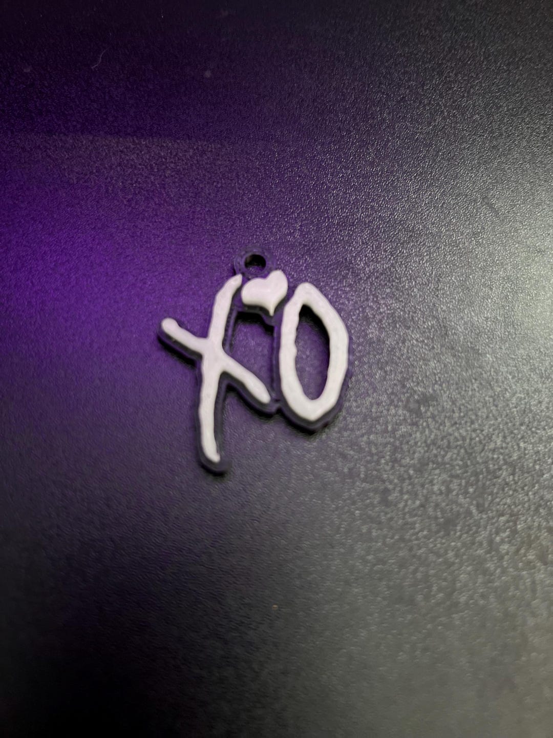 The Weeknd - Glow in the Dark - XO Keychain - Etsy
