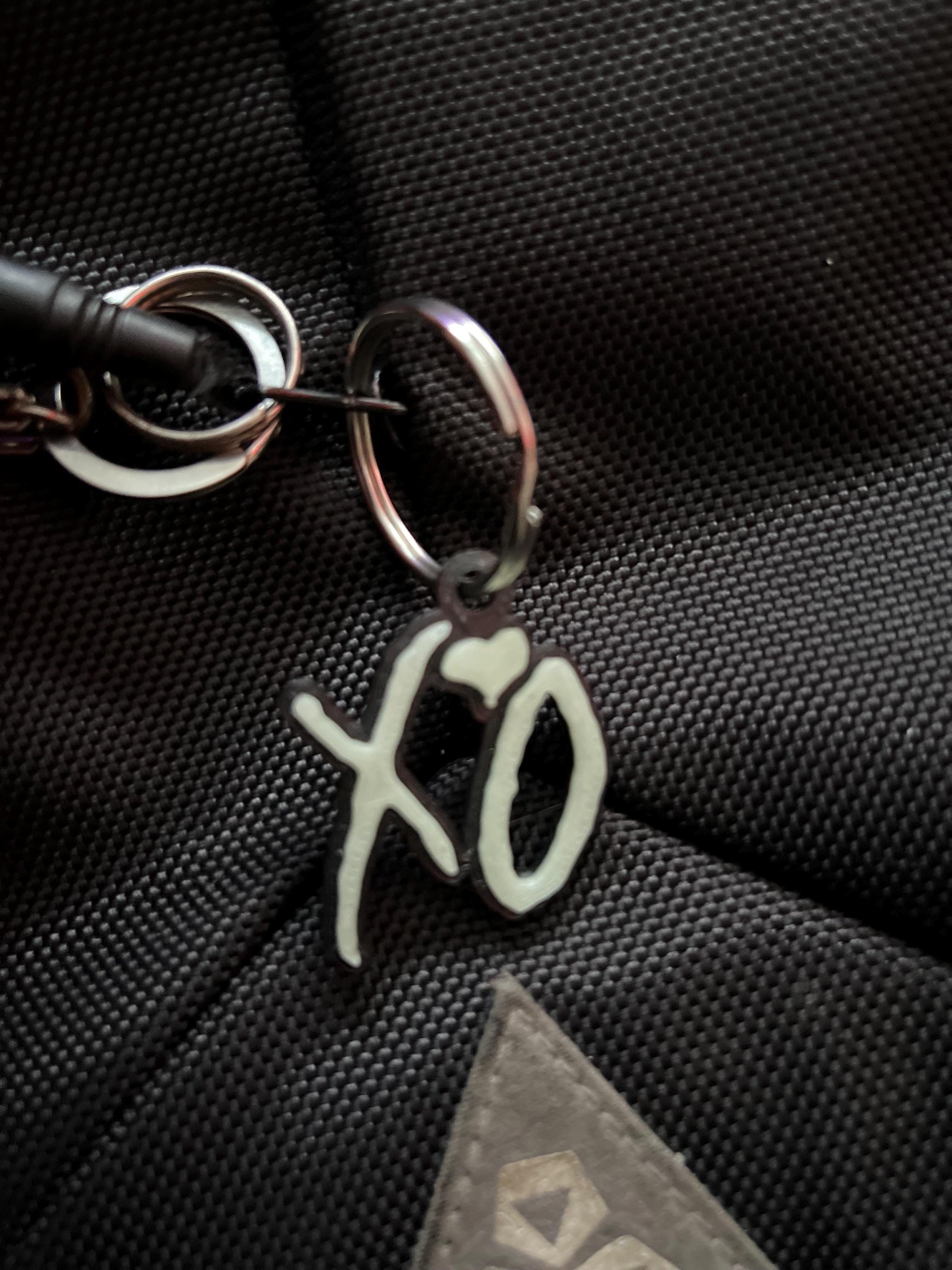 The Weeknd - Glow in the Dark - XO Keychain - Etsy