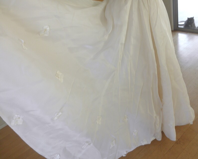 Max Chaoul Wedding Skirt With Flowers Applique SZ 38 FR 6 US Worn Once image 3