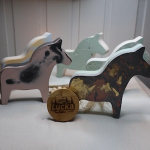 Handgefertigte Dala Pferde, Dalahäst Sverige aus Kerakraft, Dekopferd, Skandinavisches Design, Dekoration, Geschenkidee, Souvenirs, Deko