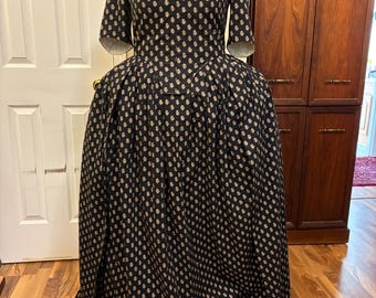 Cotton Floral Printed Colonial Gown & Petticoat sz 18