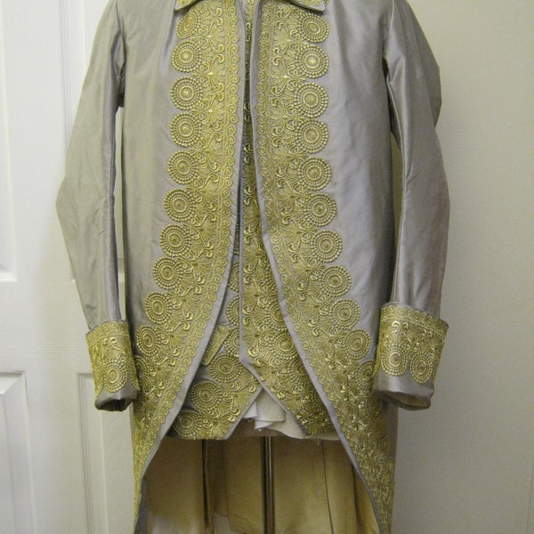 Men Colonial Frock Coat, Vest, Breeches C40