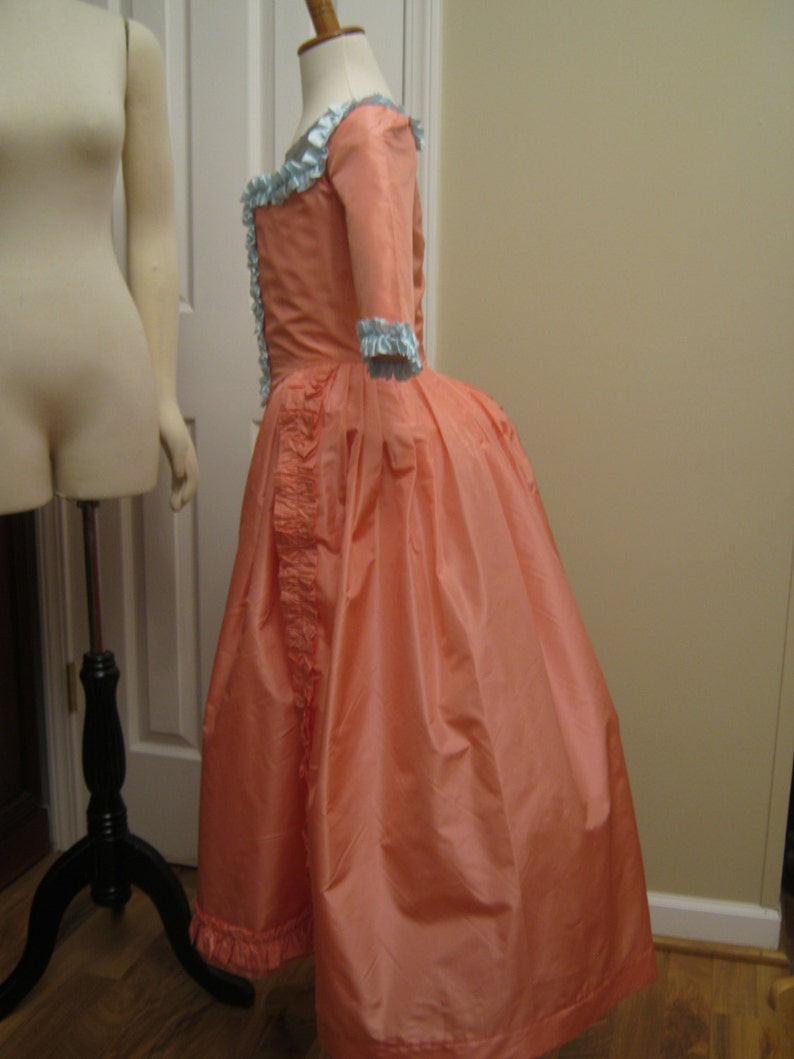 Girl/'s Silk  Colonial Dress size 5 SALE