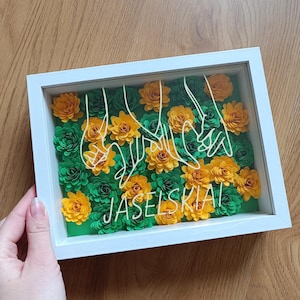 Caixa de sombra encantadora com flores amarelas e verdes para memórias queridas, caixa de sombra para família, caixa de sombra com braços, moldura de flores, moldura de flores