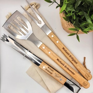 Grillset personalisiert 3-teilig Gravur | Grillbesteck Holzgriff Edelstahl Name | Vatertagsgeschenk Grillmeister | BBQ Set Baumwollbeutel