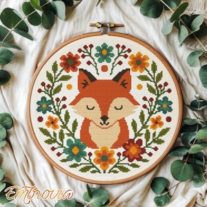 Motif floral renard au point de croix – joli motif de broderie animal de la forêt, décoration de forêt d'automne pour chambre d'enfant ou cadeau, téléchargement immédiat au format PDF