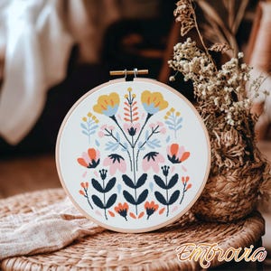 Folk Garden Charm – Modern bloemenkruissteekpatroon | Kleurrijk, Scandinavisch geïnspireerd borduurwerk-pdf | Direct downloaden