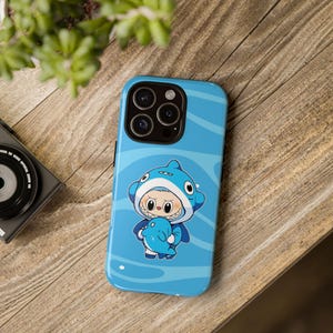 Popmart Labubu Hai robuste Handyhülle | Niedliche Kawaii Schutzhülle, Ozean-Inpiriertes Design, Geschenk für Anime & Art Toy Fans
