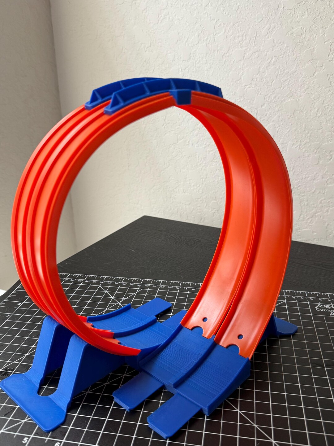 Hot Wheels Compatible Double Track Loop “track Not Included” Glue