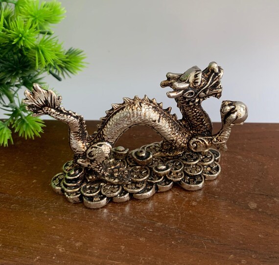 ヴィンテージの白銅彫刻の龍の像。ホームデコレーション - Etsy 日本
