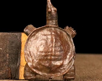 亀　彫刻品 ブロンズ彫刻の亀の像。精巧な作品、魅惑的な作品。 - Etsy 日本