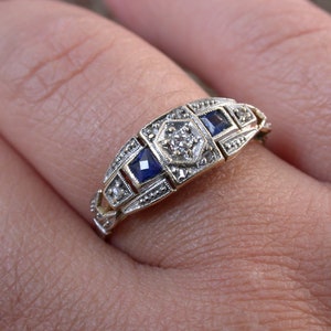 vintage antique deco art 18K gold platinum 3 genuine diamonds + 2 french cut blue lab sapphires free size ring
