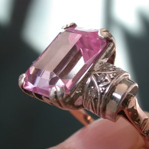 Anillo Art Déco antiguo vintage en oro de 14 quilates y plata con dos diamantes auténticos, gran rosa de Francia, tamaño gratuito y micropago disponible.