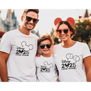 ディズニー旅行シャツ、ディズニー2025シャツ、ディズニーファミリー旅行2025シャツ、ディズニーファミリーシャツ、ディズニーワールドシャツ、マジックキングダムシャツ