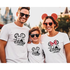 ディズニー旅行シャツ、ディズニー2025シャツ、ディズニーファミリー旅行2025シャツ、ディズニーファミリーシャツ、ディズニーワールドシャツ、マジックキングダムシャツ