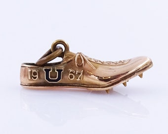 old school track shoes