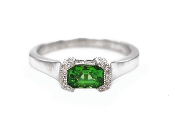 Tsavorite Garnet Diamond Ring White Gold, January Birthstone, Green, Natural