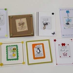 Cartões de felicitações artesanais com pingentes de boa sorte/afirmação positiva/agradecimento - Vários tamanhos e designs