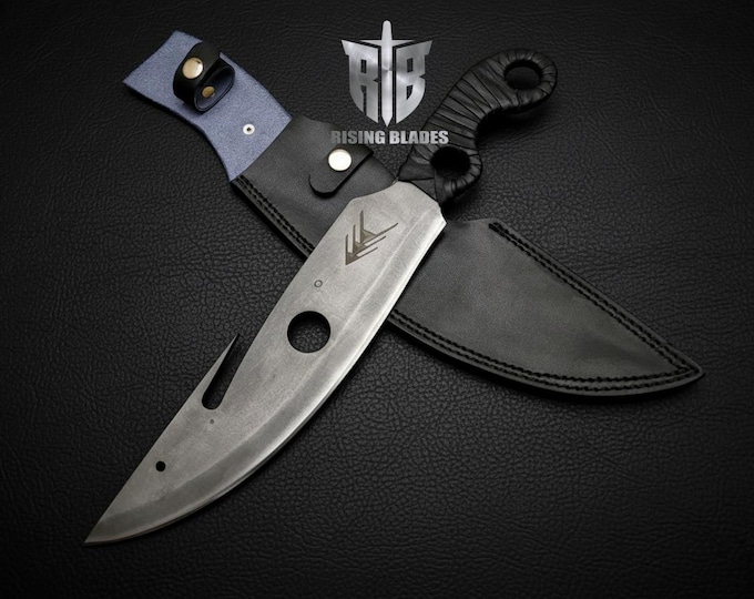 Handmade D2 Steel Gaming Replica Hunting Knife with Leather Sheath