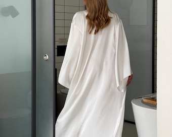 White Bridal Satin Maxi Robe, Long Wedding Morning Robe for Bride, Elegant Satin Dressing Gown, Getting Ready Outfit