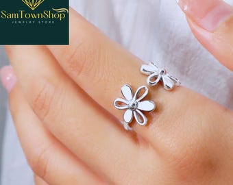 Vintage Silver Daisy Flower Adjustable Ring, Hollow Double Floral Open Band Ring , Retro Sweet Statement Ring Gift for Her