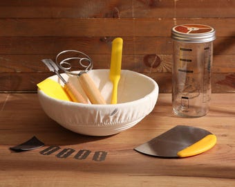 Artisan Sourdough Bread Baking Kit with Jar | 9" Banneton Basket & Tools