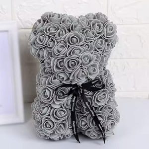 25 cm blommig nallebjörn, nallebjörn gjord av konstgjorda blommor i olika färger, söt presentidé till alla hjärtans dag Grå