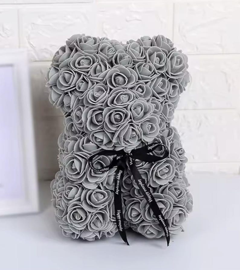 25 cm blommig nallebjörn, nallebjörn gjord av konstgjorda blommor i olika färger, söt presentidé till alla hjärtans dag Grå