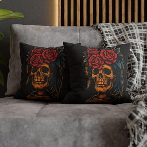Edgy Floral Skull Pillowcase - Boho Home Decor, Gifts for Him, Gothic Style Cushion Cover, Halloween Decor, Unique Bedroom Accessory