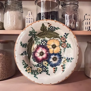 Vintage Anjer Royal Gouda Holland Floral Stunner