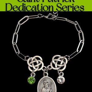 Saint Patrick Medal Bracelet: Rhinestone Celtic Knot, Stainless Steel Chain