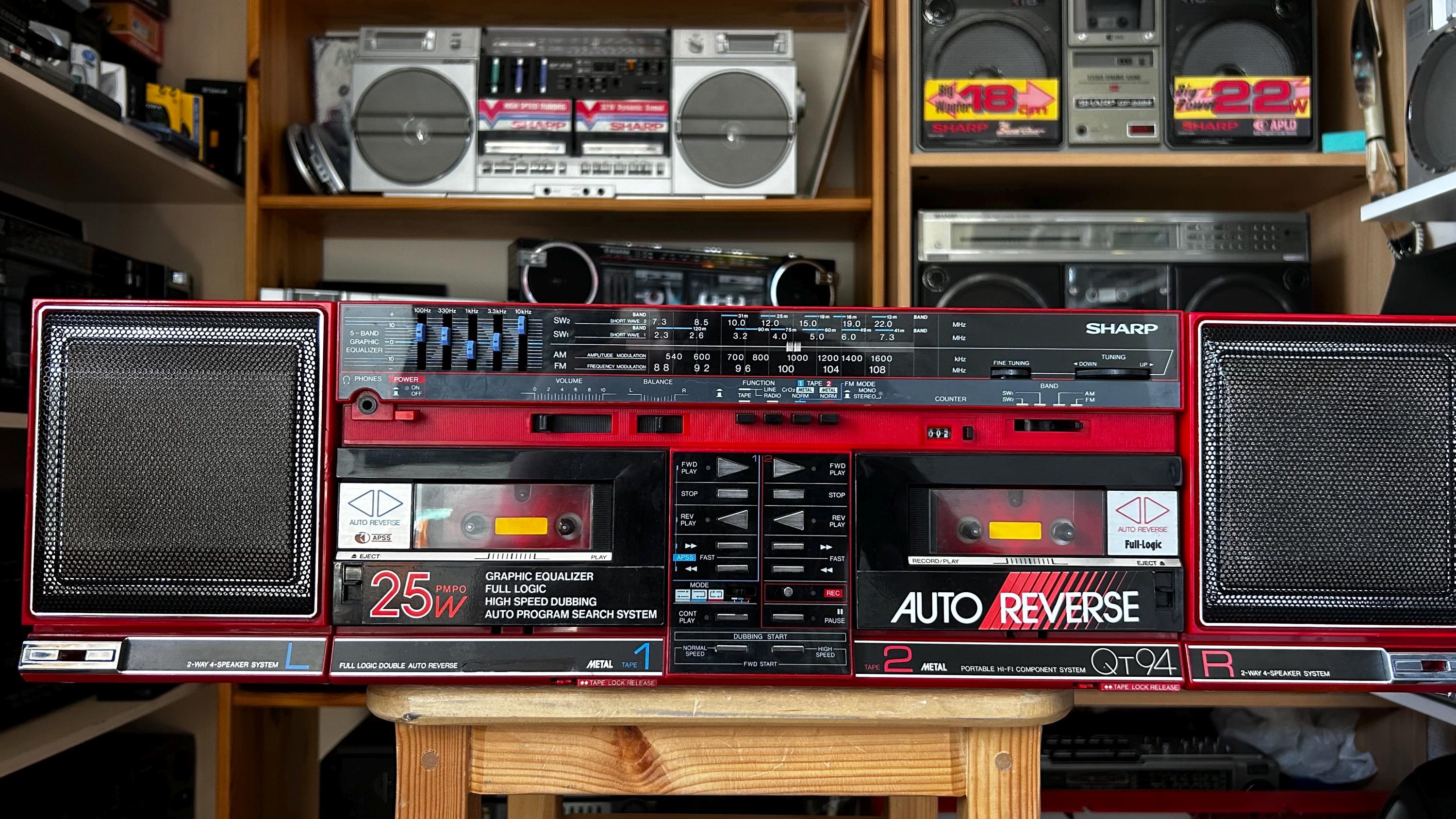 SHARP CP-7V8 レッド コンポ　レトロ SHARP CP-7V8 レッド コンポ レトロ - メルカリ