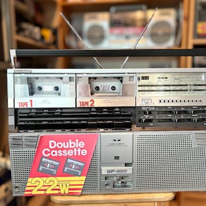 SHARP GF-555S カセットテープラジカセ VINTAGE Sharp Boombox GF 555 Double Cassette Player - For Parts