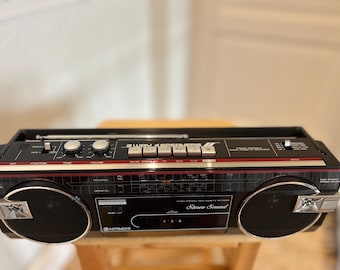 vintage Hitachi Trk-6400E portable stereo